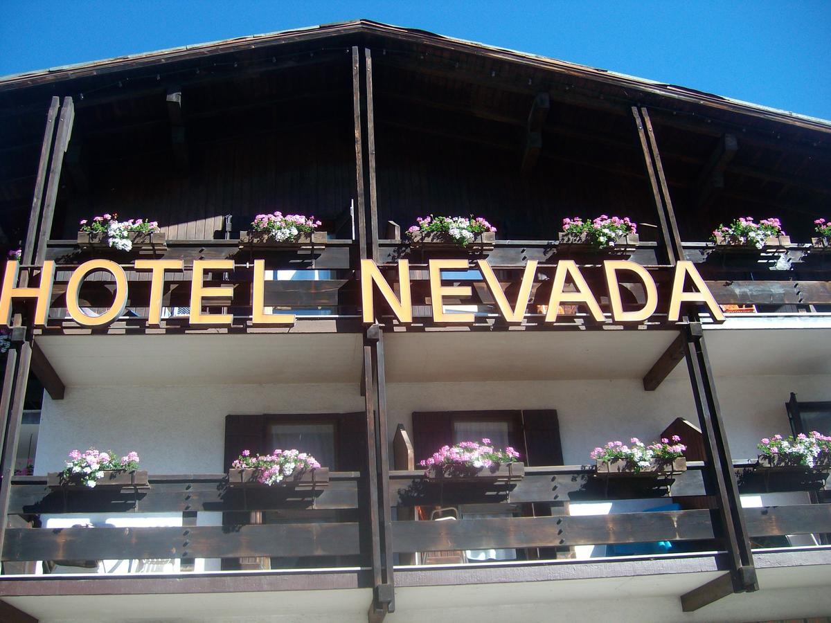Hotel Nevada Campitello di Fassa Ngoại thất bức ảnh